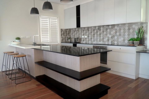 Caves Coastal - Accommodation Rockhampton 2