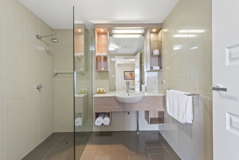 CBD Executive Apartments - Accommodation Rockhampton 0