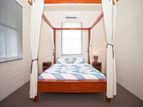 CBD Holiday Home - Accommodation Rockhampton 1