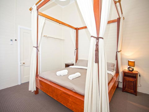 CBD Holiday Home - Accommodation Rockhampton 0