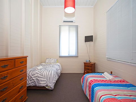 CBD Holiday Home - Accommodation Rockhampton 3