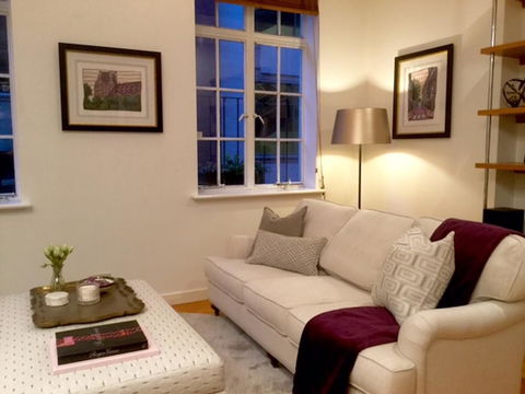 CBD Little Paris - StayCentral - Accommodation Rockhampton 0