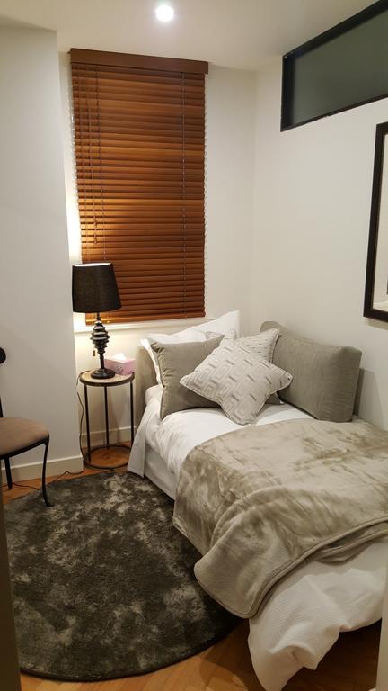 CBD Little Paris - StayCentral - Accommodation Rockhampton 2