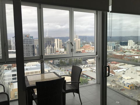 CBD Penthouse View Apartment - Accommodation Rockhampton 0