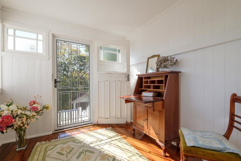 Central Cottage - Accommodation Rockhampton 3