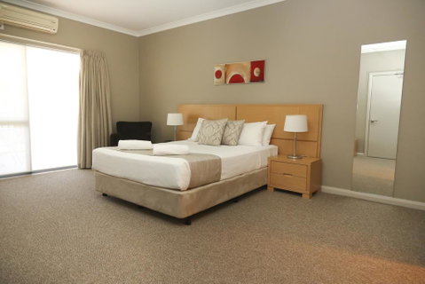 Centrepoint Apartments Griffith - Accommodation Rockhampton 1