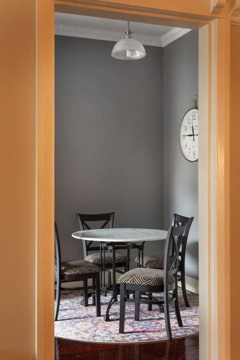 Chic 2 Bedroom Ground Floor Apartment In Trendy New Farm - Accommodation Rockhampton 3