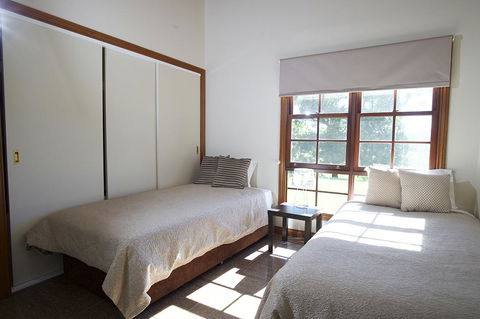 Clarendon Forest Retreat - Accommodation Rockhampton 2