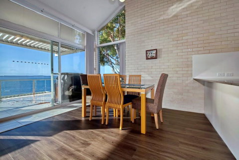 Classic View, 2/49 Victoria Parade - Accommodation Rockhampton 2