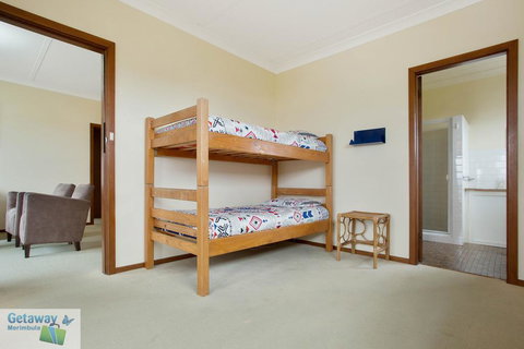 Cliffhanger - Pet Friendly - Accommodation Rockhampton 3