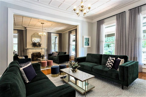 Closeburn House - Accommodation Rockhampton 0