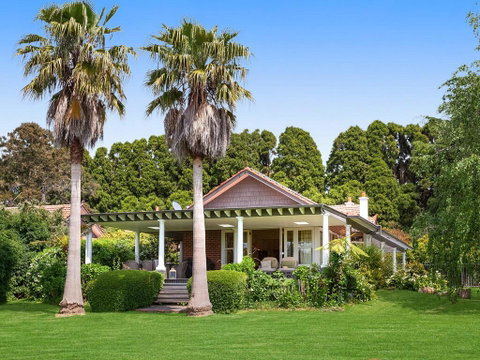 Cloudland - Unique Experience, Whimsical And Wonderful! - Accommodation Rockhampton 1