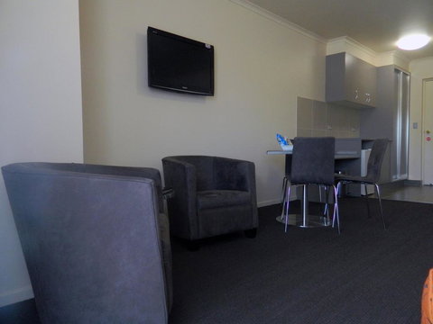 CluBarham Motel - Accommodation Rockhampton 1