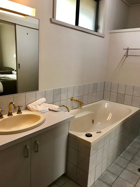 CluBarham River Motel - Accommodation Rockhampton 3