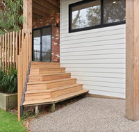 COASTAL BEAUTY ON BRUCE - Accommodation Rockhampton