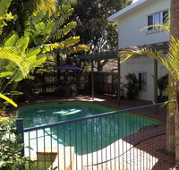 Coconut Palms On The Bay - Accommodation Rockhampton