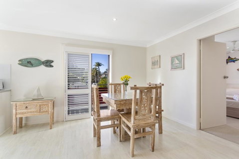 COCONUTS - Accommodation Rockhampton 3