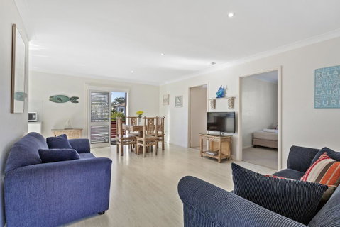 COCONUTS - Accommodation Rockhampton 2