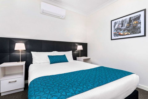 Comfort Inn & Suites Manhattan - Accommodation Rockhampton 2