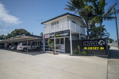 Cool Palms Motel - Accommodation Rockhampton 0