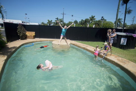 Cool Palms Motel - Accommodation Rockhampton 2