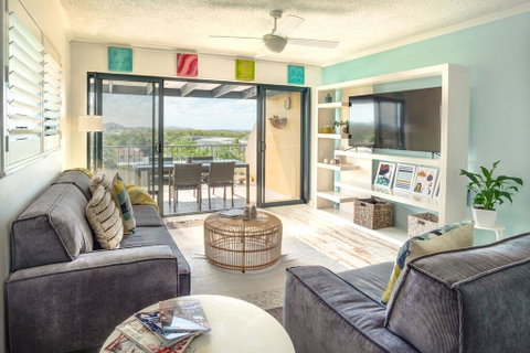 Coolum Beach 3 Level Townhouse Private Rooftop Terrace Spa Overlooking Mount Coolum - Accommodation Rockhampton 0