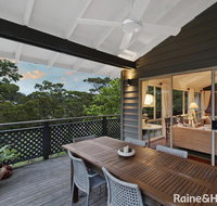 Copacabana Treehouse - 36 Oceano Street Copacabana - Accommodation Rockhampton