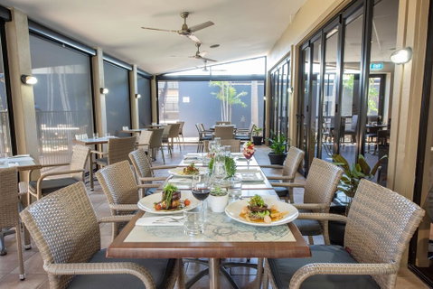 Coral Cay Resort - Accommodation Rockhampton 1