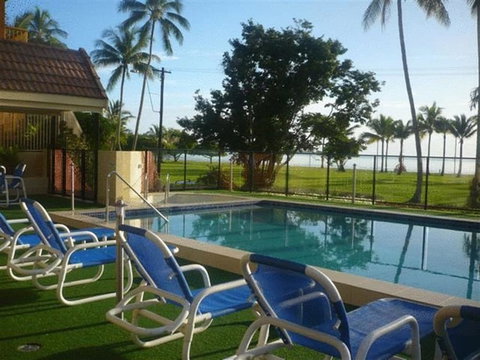 Coral Towers Holiday Suites - Accommodation Rockhampton 2