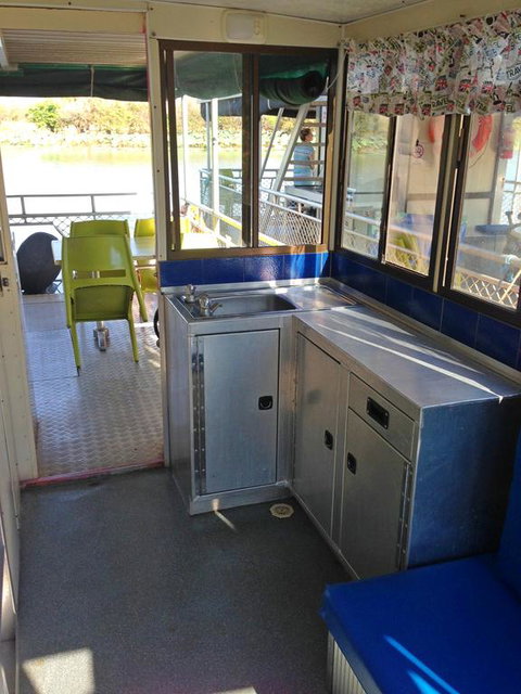 Corroboree Houseboats - Accommodation Rockhampton 3