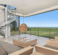 Costa del Sol - WiFi and Austar - Accommodation Rockhampton