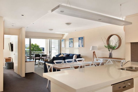 Cote D'Azur Resort - Accommodation Rockhampton 2