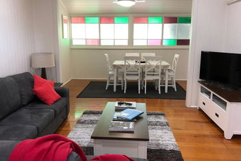 Cottages On The Range Archer Street with Accommodation Rockhampton