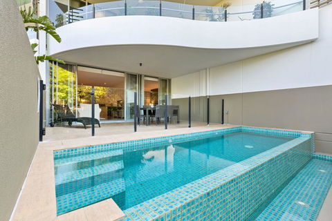 COTTON BEACH 75 - PLUNGE POOL - Accommodation Rockhampton 0
