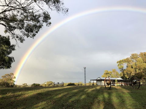 Country Cabin With Mountain Views Close To Ballarat - Accommodation Rockhampton 0