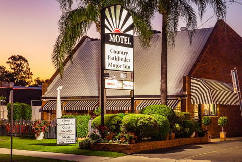 Country Pathfinder Motor Inn - Accommodation Rockhampton 0