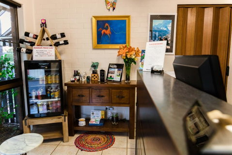 Country Pathfinder Motor Inn - Accommodation Rockhampton 2