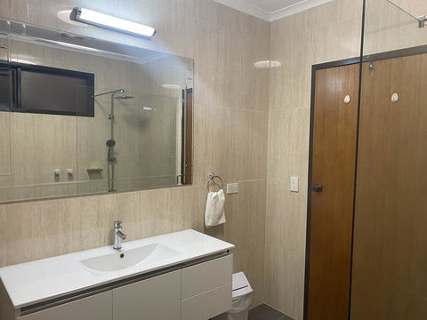 Country Plaza Halls Gap - Accommodation Rockhampton 1