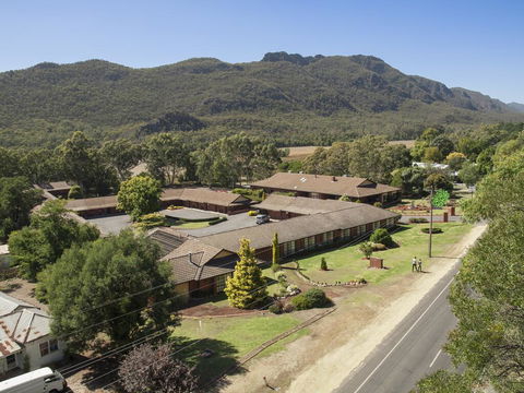 Country Plaza Halls Gap - Accommodation Rockhampton 0