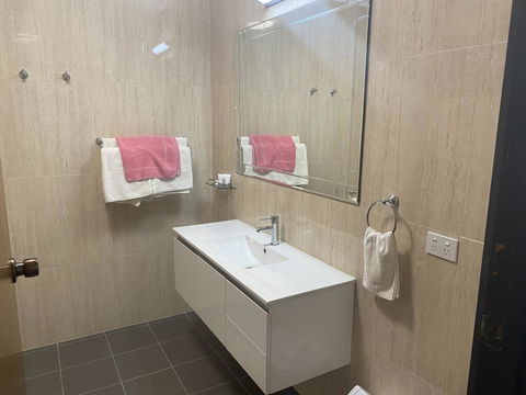 Country Plaza Halls Gap - Accommodation Rockhampton 3