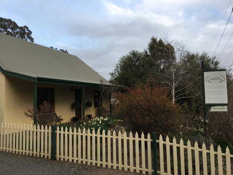 Country Pleasures Bed And Breakfast - Accommodation Rockhampton 0