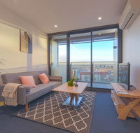 Cozy Melbourne Star 2 Bedroom Apartment Docklands - Accommodation Rockhampton