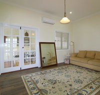 Crescent Haven 2A View Street - Accommodation Rockhampton