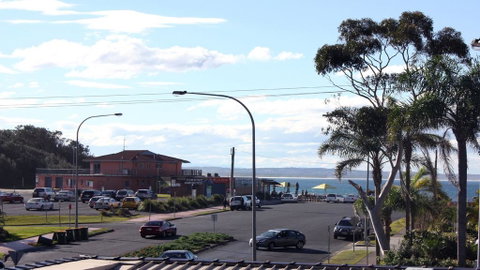 Crystal Waters 6 - CBD Location - Accommodation Rockhampton 0