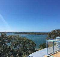 Crystal Waters Picnic Point - Accommodation Rockhampton