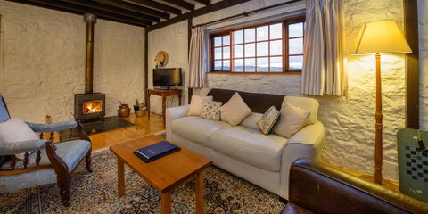 Daisy Bank Cottages - Accommodation Rockhampton 1
