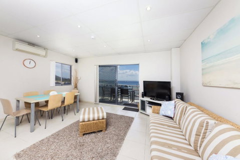 Debra Court Unit 1 - Accommodation Rockhampton 1