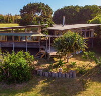 Delicate Nobby Artist Studio 898 Point Plomer Road - Accommodation Rockhampton