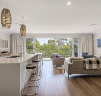 DESIGNER HOLIDAY BEACH PAD // 4 BED // COPA - Accommodation Rockhampton