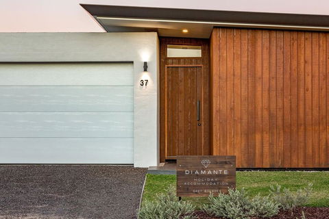 Diamante - Accommodation Rockhampton 1